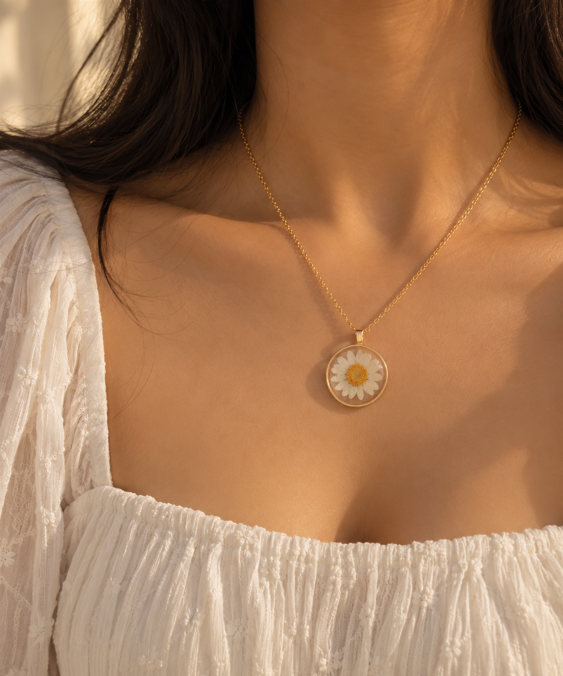 Daisy Bloom Resin Pendant Necklace