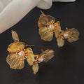 Lumière Bloom Pearl Earrings